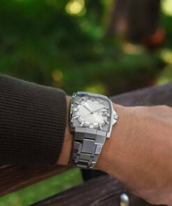 Minase Horizon in stainless steel