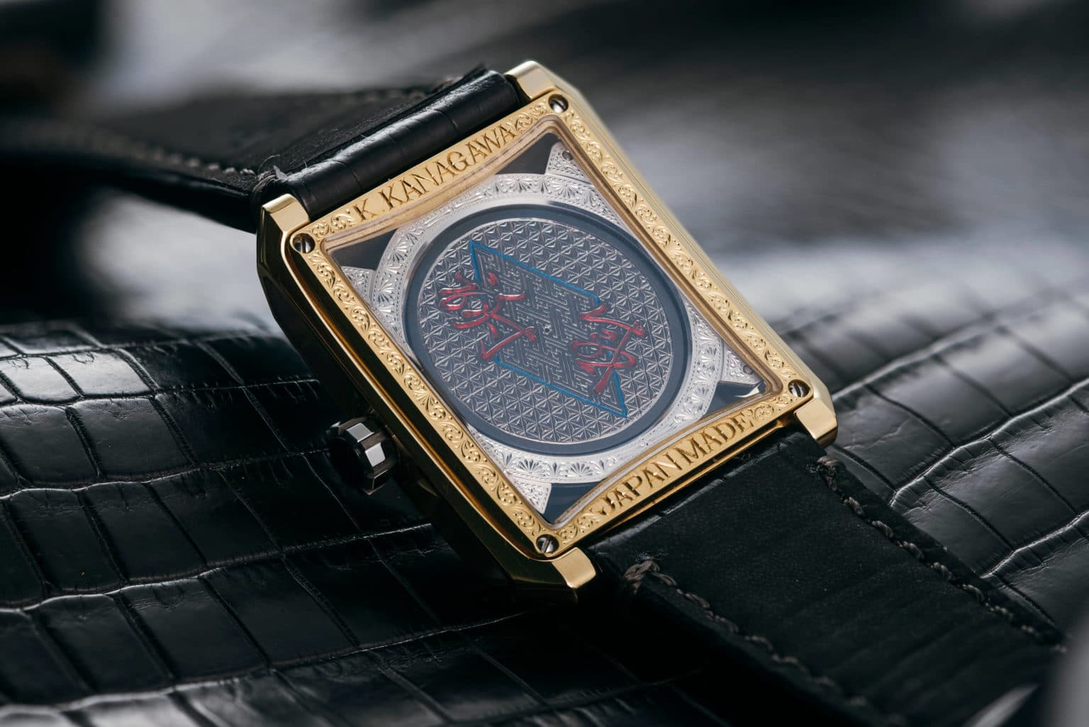 Minase gold engraved watch by Kanagawa