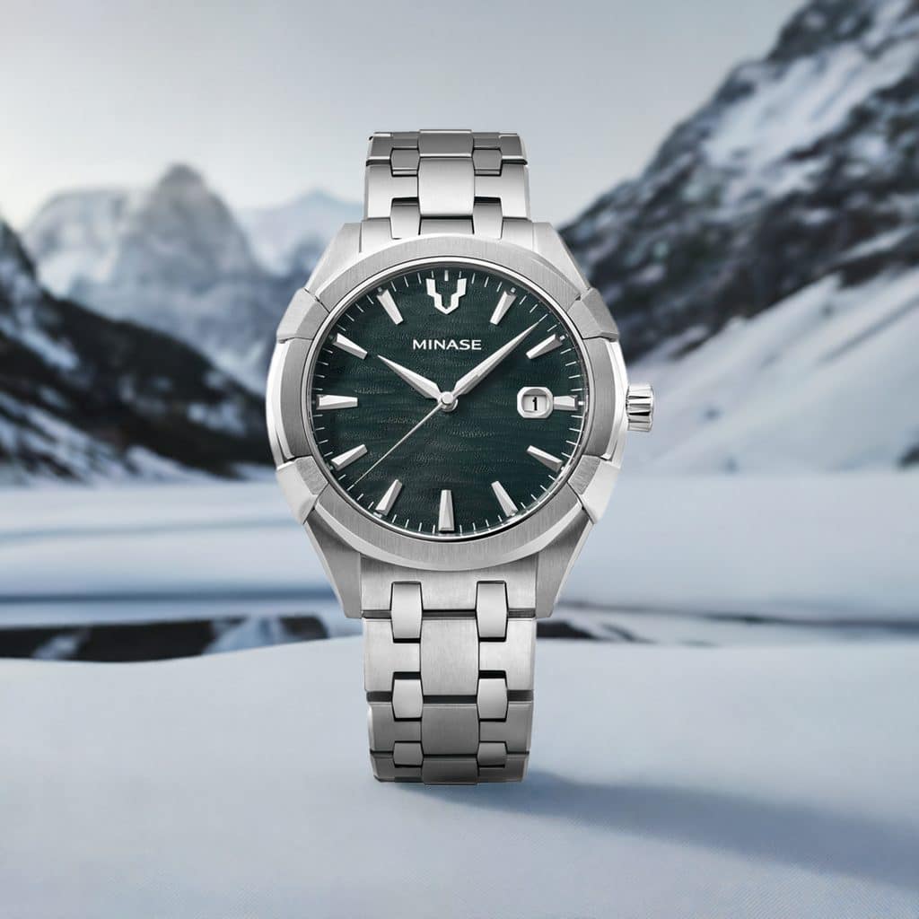 Uruga 42mm steel green dial